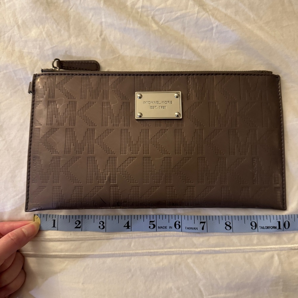 Michael Kors Wristlet